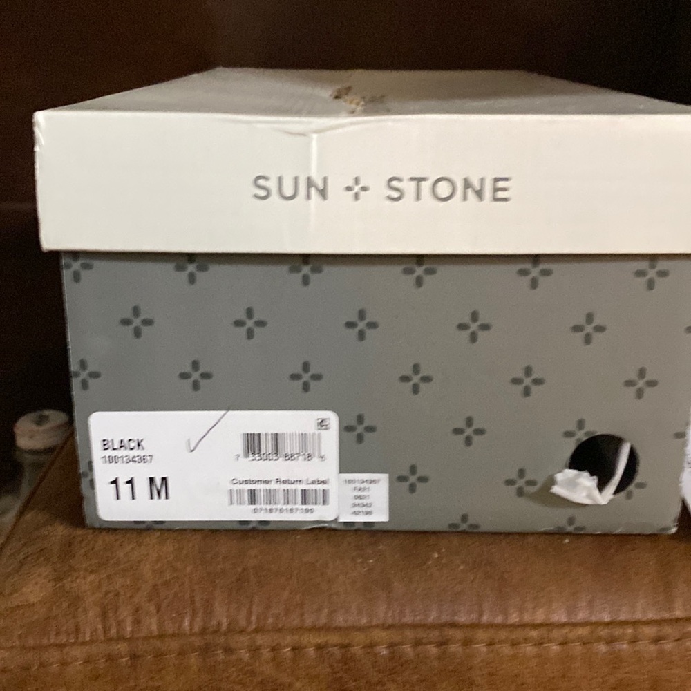 Sun and stone slip on shoe